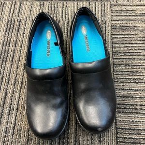 Black Clogs 7.5